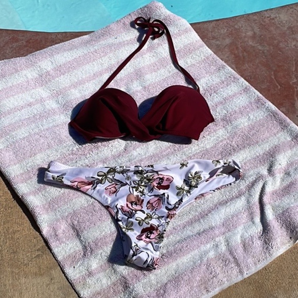 Cute Bikini Set👙 - Picture 3 of 5